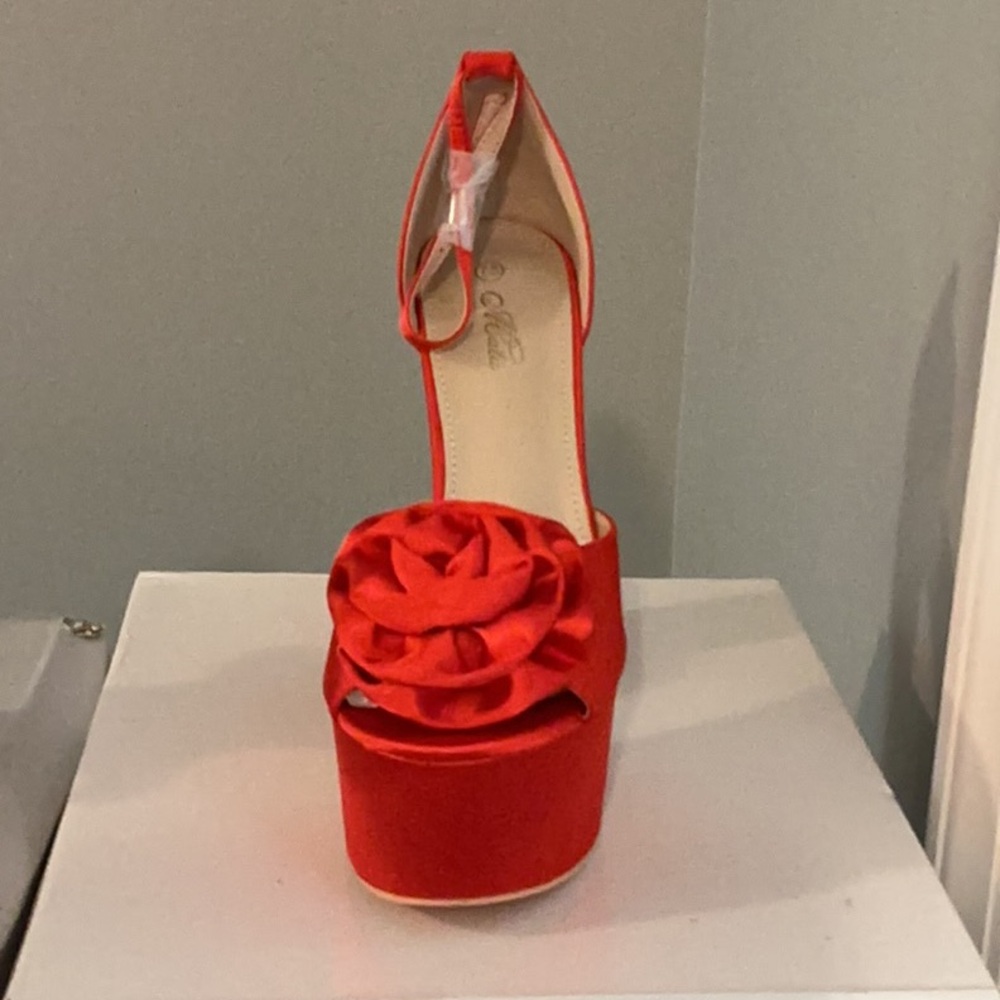 Red Platform Heels with Floral Accent Open toe